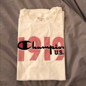 Champion T-shirt